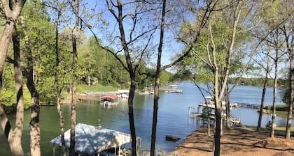 Waterfront Guest House en el hermoso lago Norman