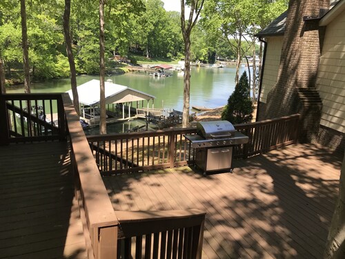 Waterfront Guest House on kaunis Lake Norman
