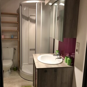 Een douche, een haardroger