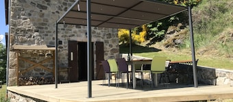 VILLA I HJÄRTET AV ARDÈCHE TILL Hyr