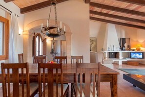 Dining - Villa Aumadrava Gran for eigth people with pool (Pollensa)