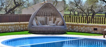 Son Costa 065 wonderful finca with private pool, children's area, air conditioning and barbecue