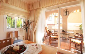 Dining - 1072 Villa Palomas (Nerja)