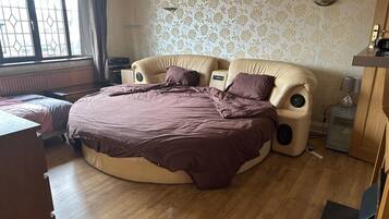 8 sovrum, strykjÀrn/strykbrÀda, wi-fi och sÀngklÀder