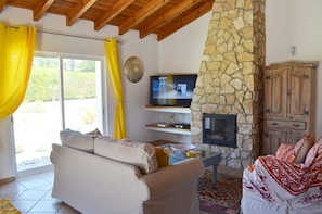 TV connectée, cheminée