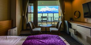 Deluxe Twin Room - Mountain View with Terrace (25.64sqm) | Down comforters, desk, blackout drapes, iron/ironing board - The Noborisaka Hotel (Fujikawaguchiko)