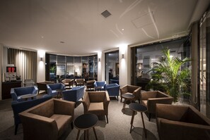 Siddeområde i lobbyen