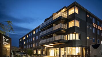 Front of property - evening/night