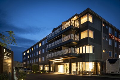 诺泊里萨卡酒店