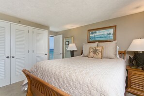 2 Schlafzimmer, Schreibtisch, Bügeleisen/Bügelbrett, kostenloses WLAN