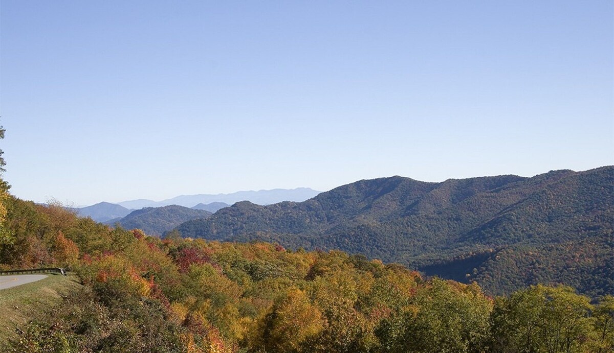 Photo 94 of SACRED MOUNTAIN CABIN - 5 ⭐️ ELEGANT, PET FRIENDLY, 3 KING BEDS & GORGEOUS VIEWS