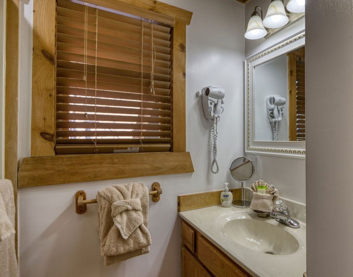 Photo 70 of SACRED MOUNTAIN CABIN - 5 ⭐️ ELEGANT, PET FRIENDLY, 3 KING BEDS & GORGEOUS VIEWS