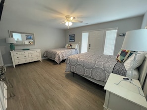 2 bedrooms, iron/ironing board, free WiFi, bed sheets