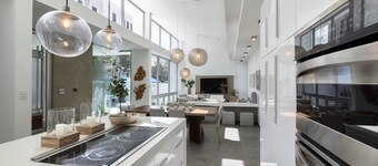 Luxurious And Beautiful Isla Verde Beach House with pool  (SEE VIDEO)