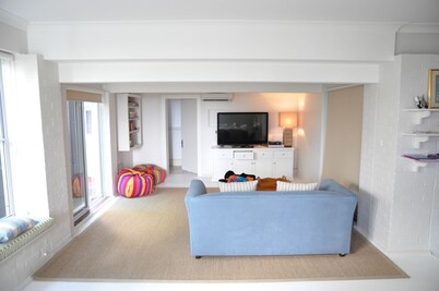 This is a test property. Do not use.