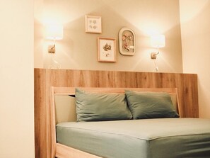Escrivaninha, Wi-Fi de cortesia, roupa de cama