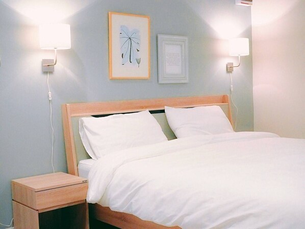Quarto superior | Escrivaninha, Wi-Fi de cortesia, roupa de cama