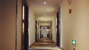 Hallway - James Joyce Coffetel Jishou North People Road (Xiangxi)