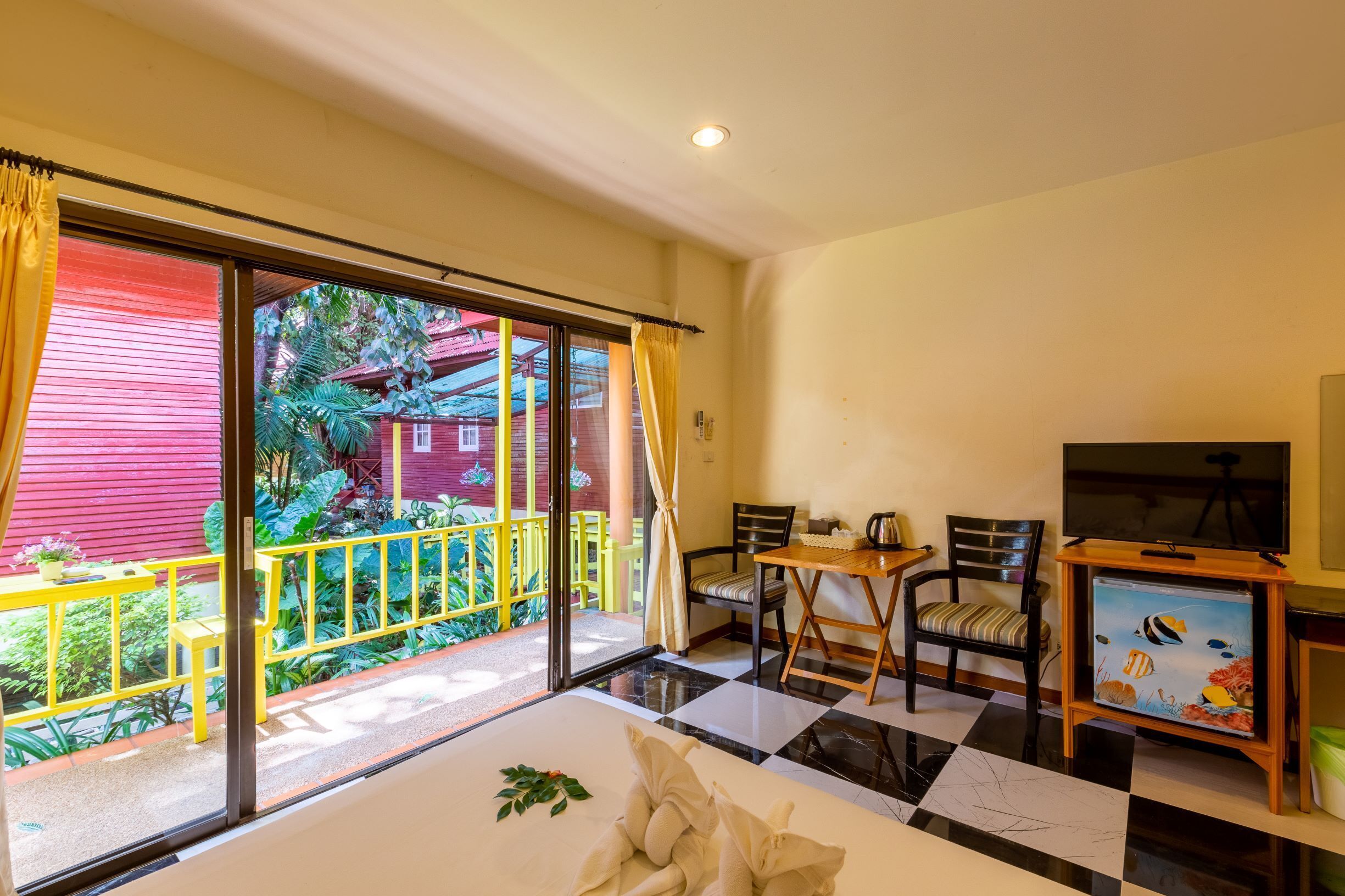 garden view room | in-room safe, free wifi, bed sheets