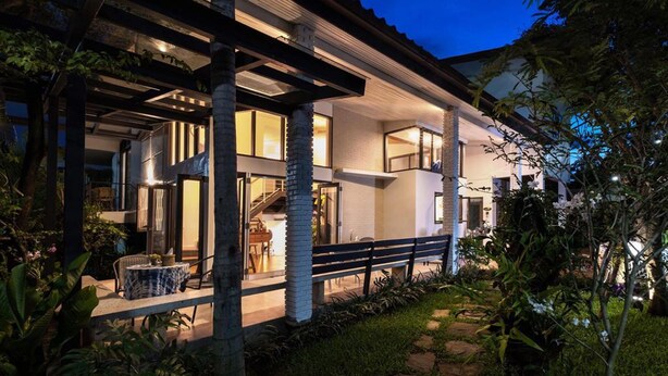 Unclassified image, 1 of 33, button - 18 In Town - Adults Only (Chiang Mai)