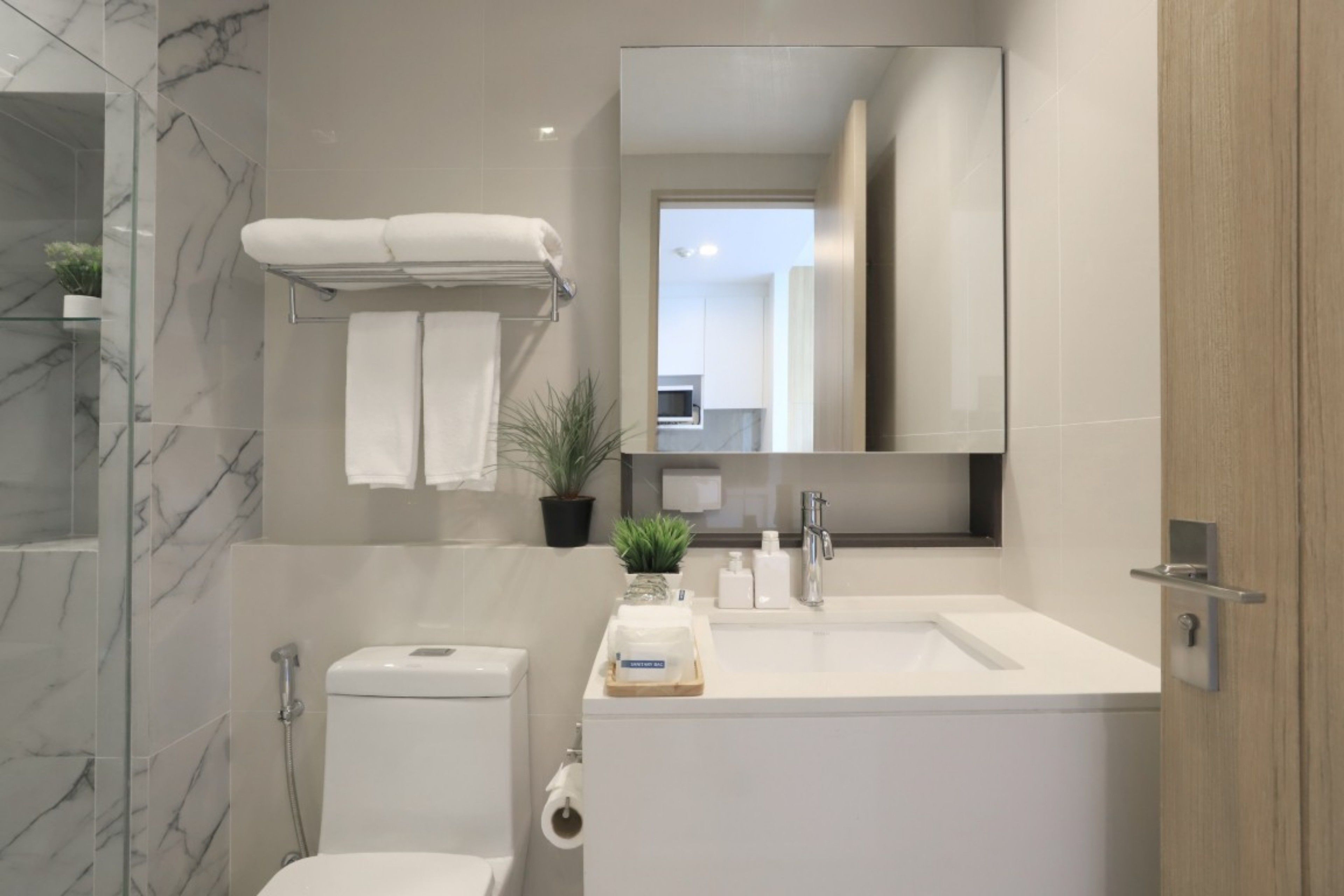 1 bedroom, free minibar items, blackout curtains, soundproofing