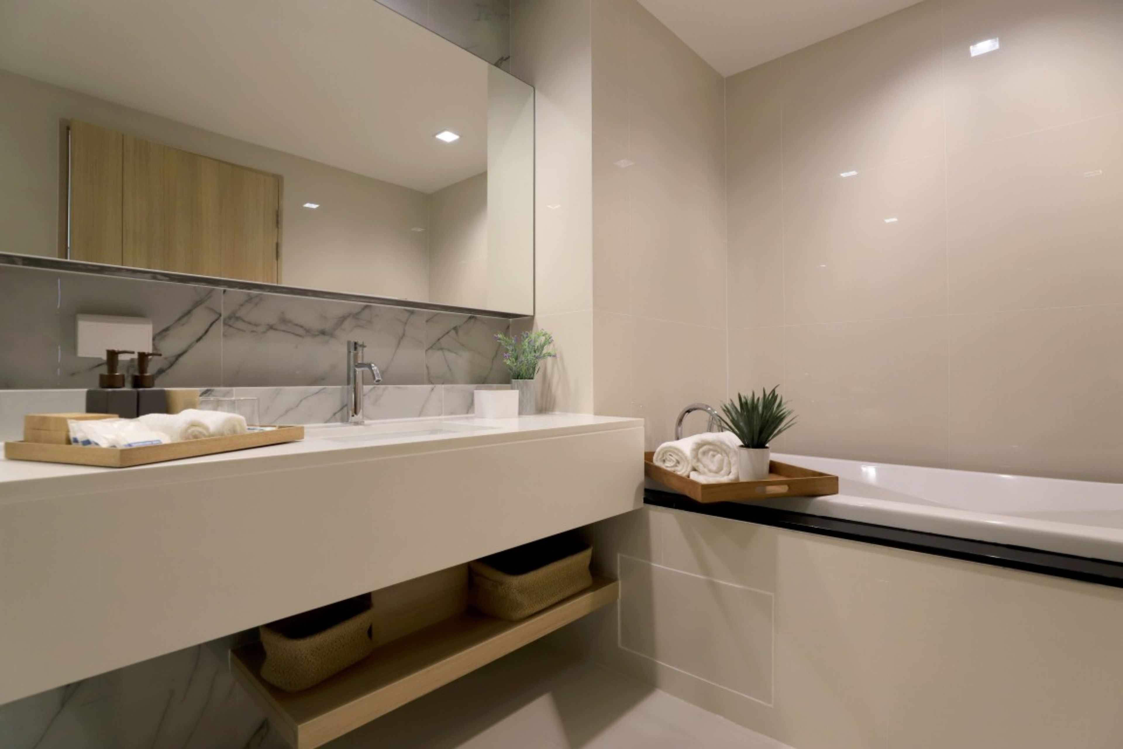 three bedroom royal suites | bathroom | shower, hair dryer, bidet, towels