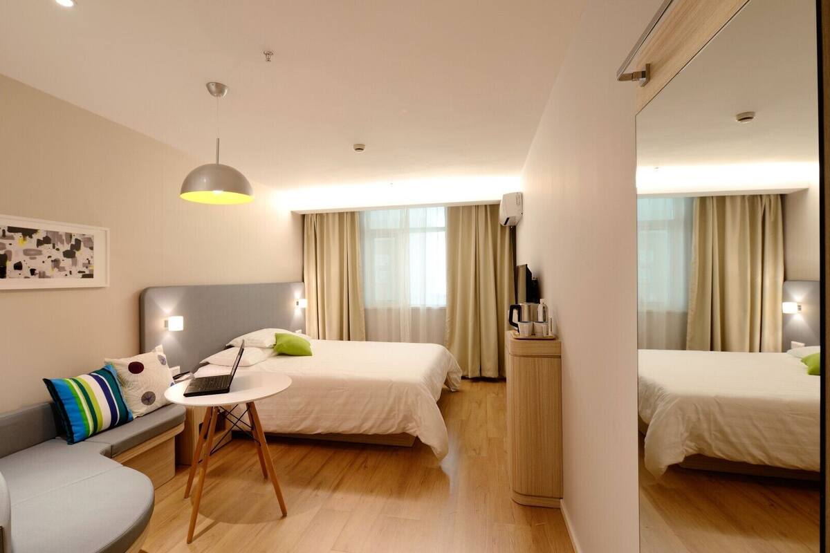 Superior-Apartment | Verdunkelungsvorhänge, kostenloses WLAN, Bettwäsche