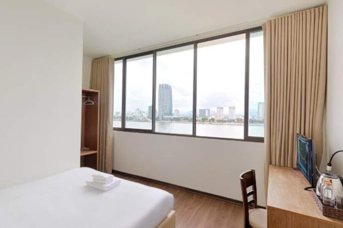 Deluxe-Doppelzimmer | 1 Schlafzimmer, Minibar, Zimmersafe, Schreibtisch