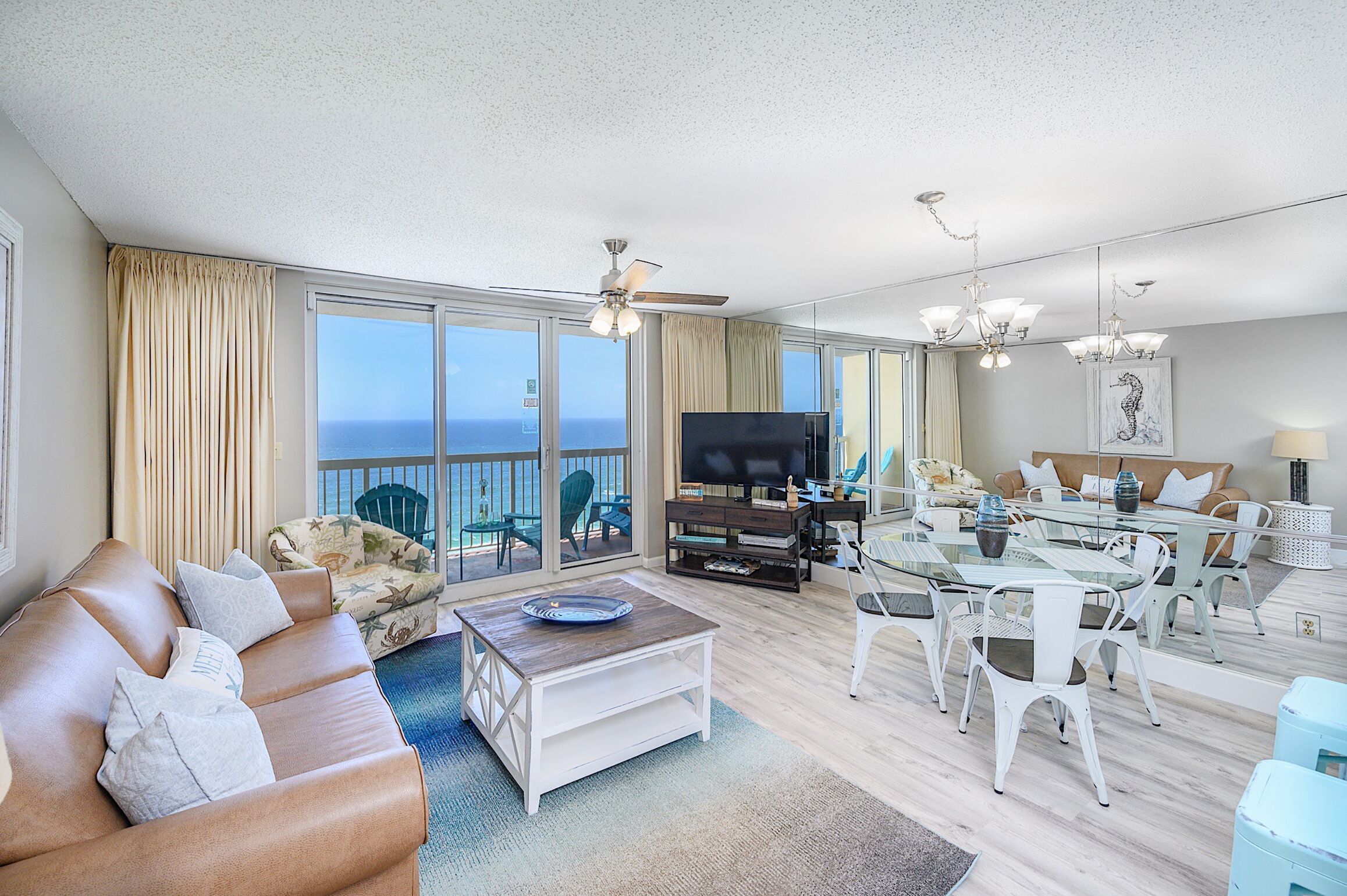 Fab furnishings, flat screen and balcony access!