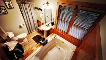 Shower, jetted tub, hair dryer, towels