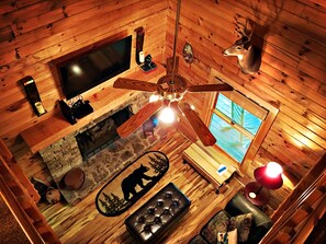 Smart TV, fireplace, video games, DVD player - Charming Private Cozy Log Cabin Woodsy Romantic Hot Tub/Video Game Nirvanahhh (Sevierville)