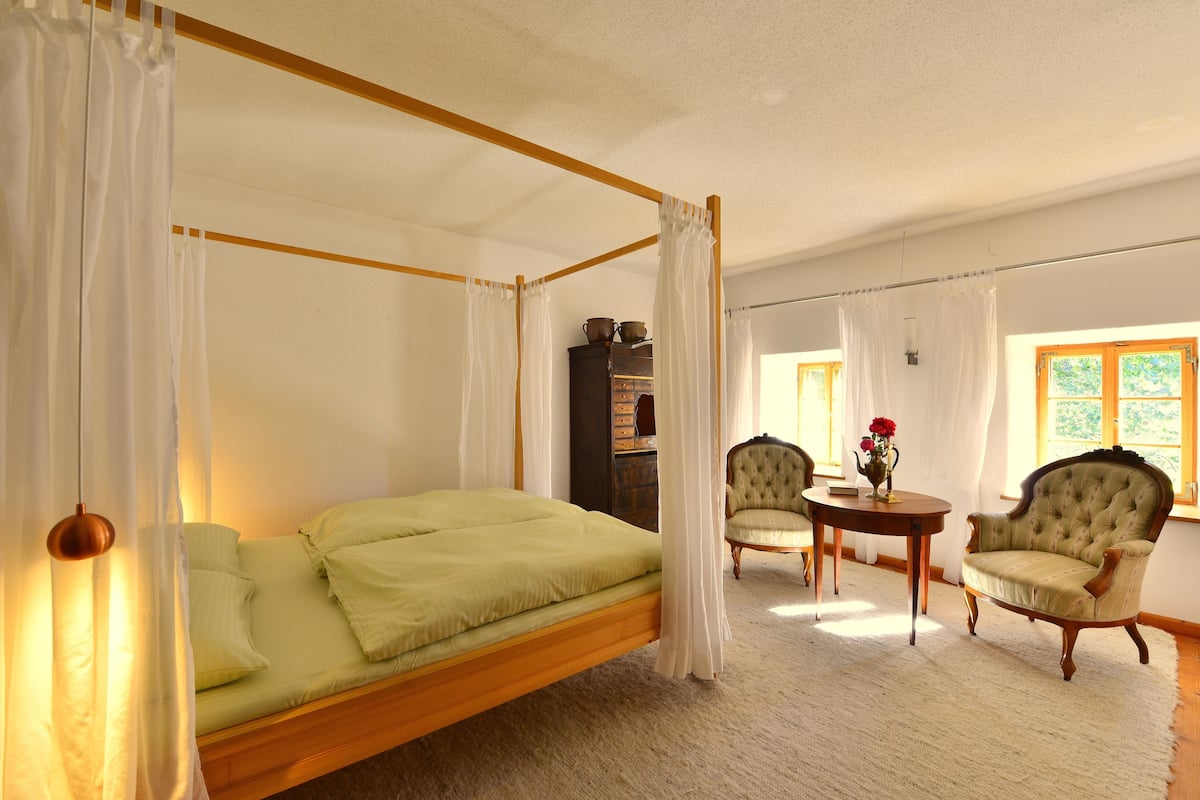 Comfort-Apartment, 2 Queen-Betten, Nichtraucher, Gartenblick | Hochwertige Bettwaren, kostenloses WLAN, individuell dekoriert