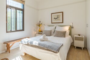 Premium Condo, 2 Bedrooms, Sea View