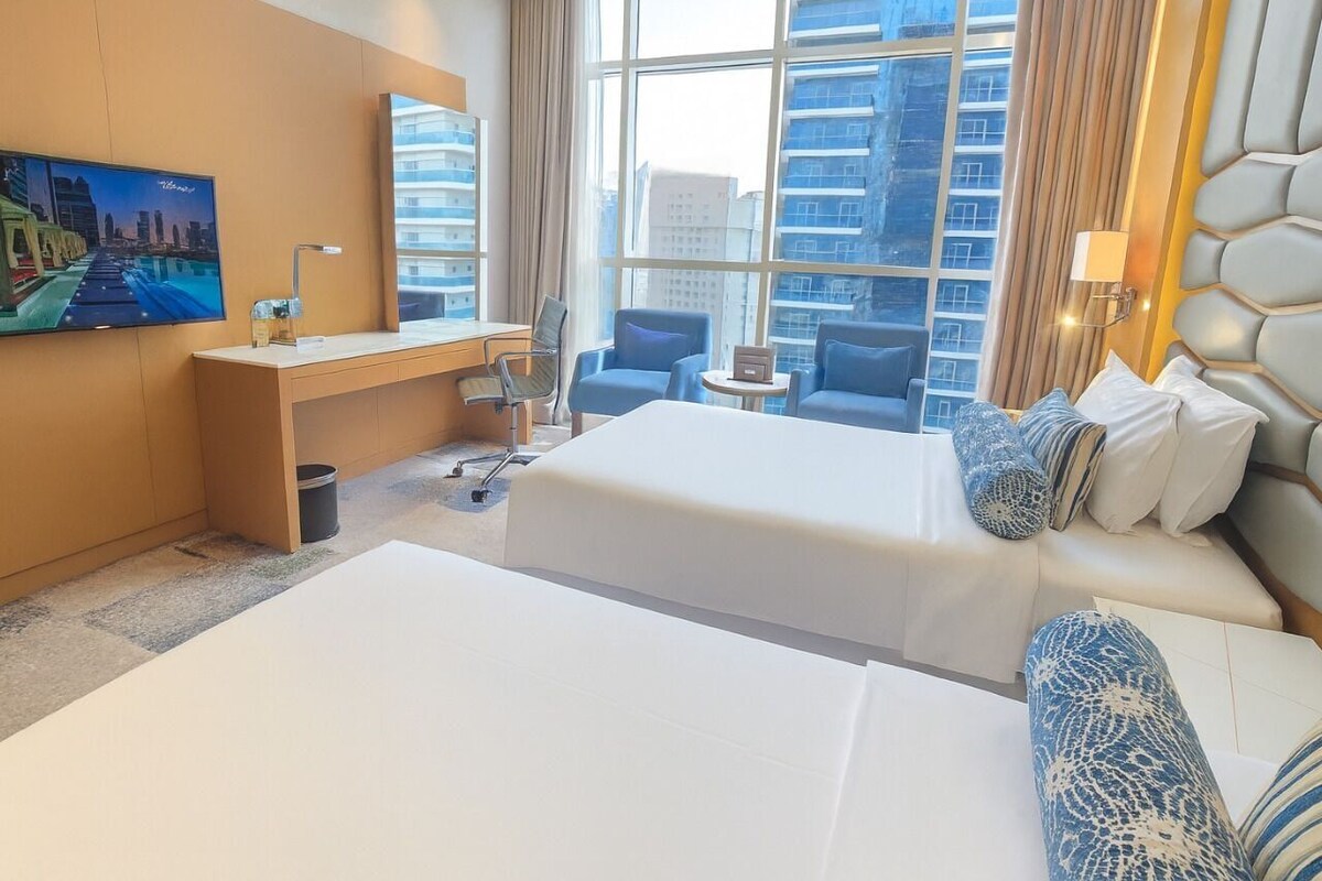 Minibar, coffres-forts dans les chambres, bureau, chambres insonorisées