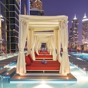 Canal Central Hotel