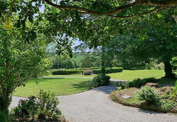 Property grounds - Secret Garden Cottage (Bude)
