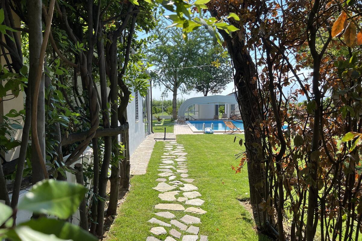 Apartment, 2 Bedrooms | Desk, cots/infant beds, free WiFi