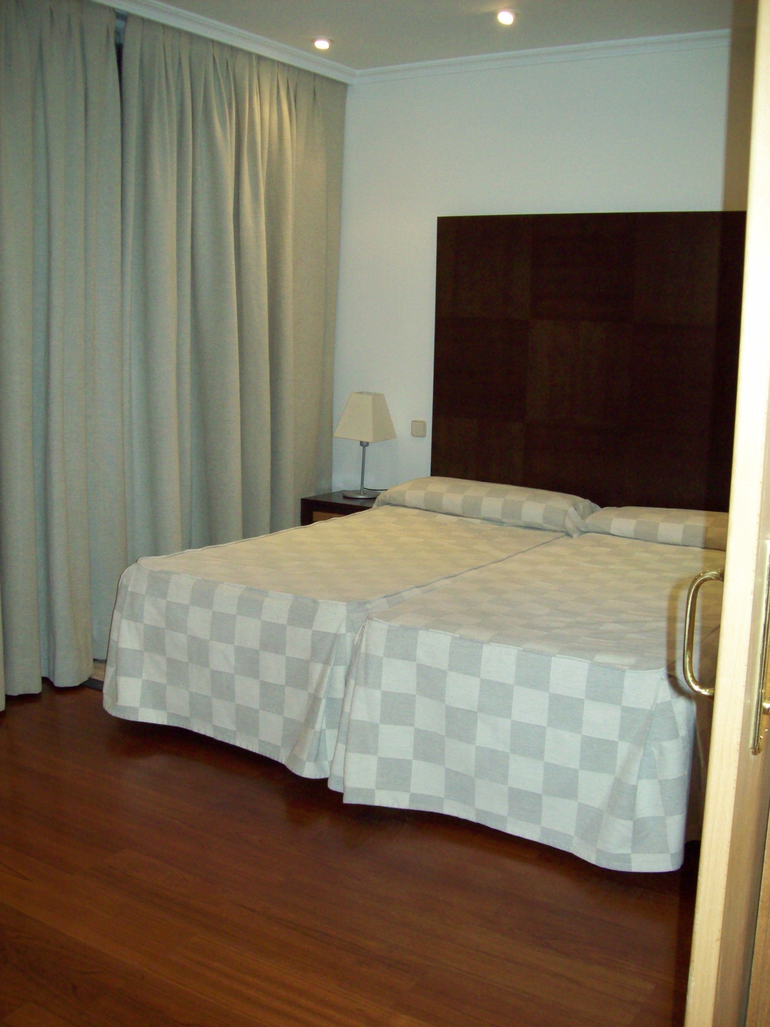 double room | in-room safe, desk, iron/ironing board, free wifi