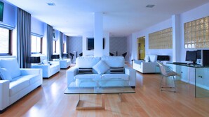 Executive-lounge