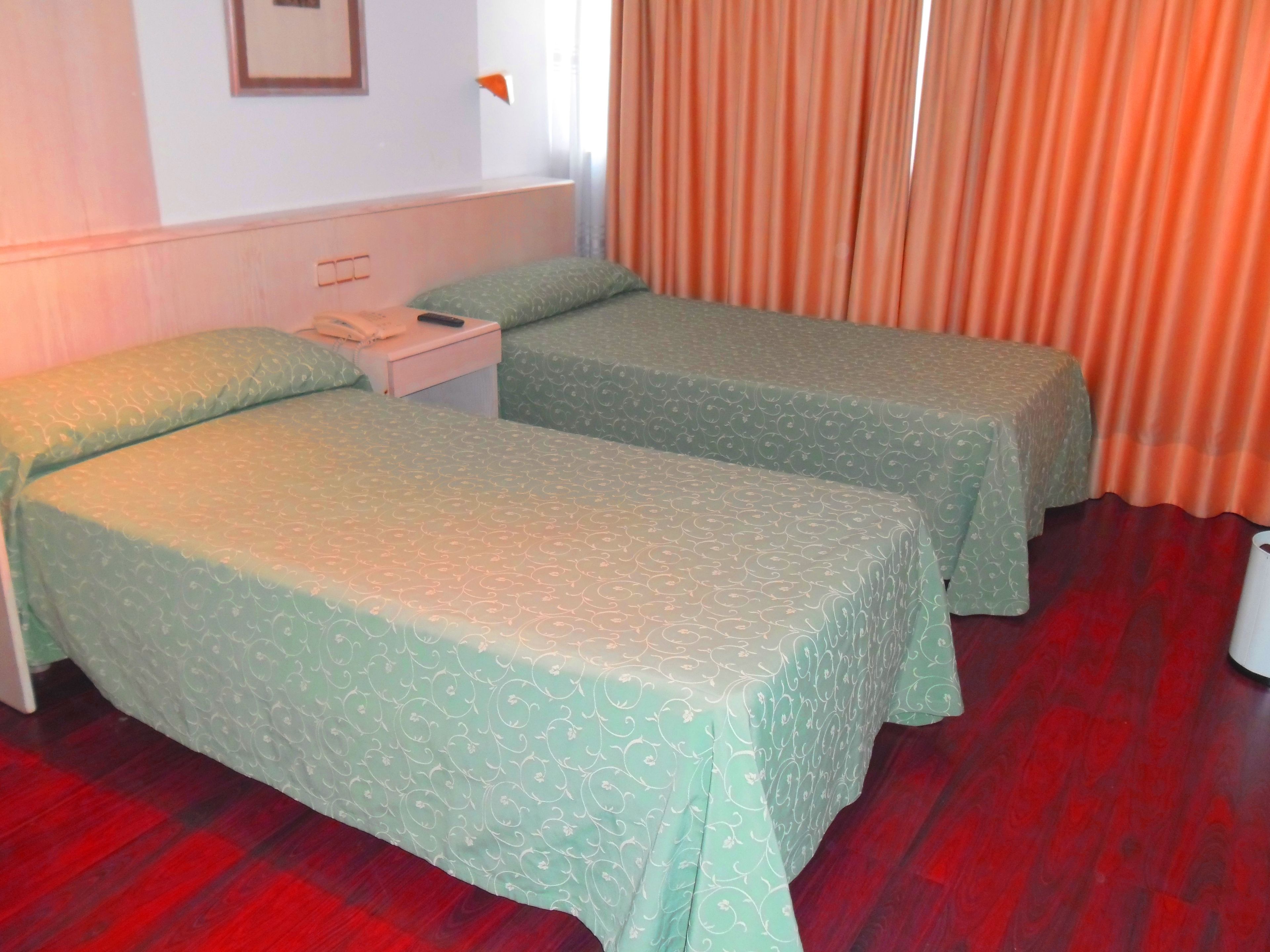 double room | in-room safe, desk, iron/ironing board, free wifi