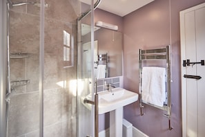 Standard-Doppelzimmer, mit Bad, Gartenblick | Verschiedenes