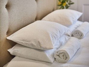 Quarto casal superior, suíte | 1 quarto