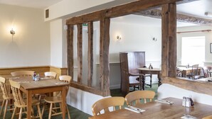 Breakfast area - The Five Bells Inn (Beccles)