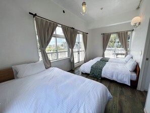 Design-mökki (Private Vacation Home) | 4 makuuhuonetta, untuvapeitot, yksilöllisesti sisustettu