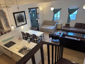 Design-Ferienhaus (Private Vacation Home) | 4 Schlafzimmer, Daunenbettdecken, individuell dekoriert
