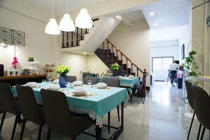 5-Bedroom Suite | Room service - dining - Neveu Premier Residence (Bangkok)