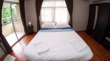 Double Room | Blackout drapes, free WiFi