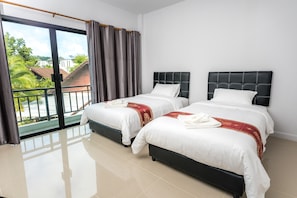 Standard Twin Room | Free WiFi - Mr. T Kamala Room (Kamala)