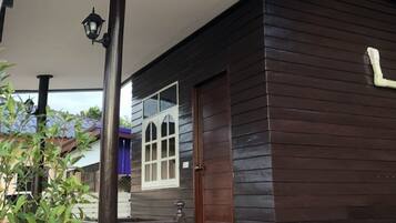 Standard Bungalow | Free WiFi