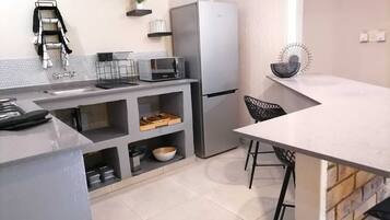 Maison Classique | Cuisine privée | Réfrigérateur, bouilloire électrique